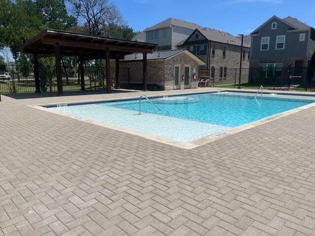 Building Photo - 7573 Laburnam Rd