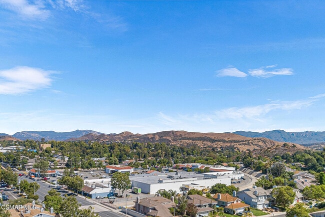Building Photo - 5720 Skyview Way