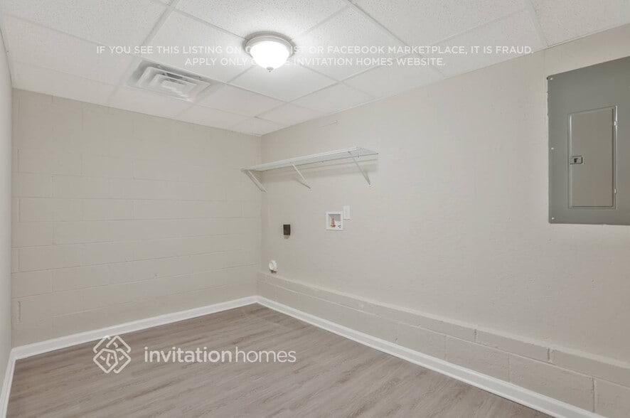 Building Photo - 5757 Plantation Ct
