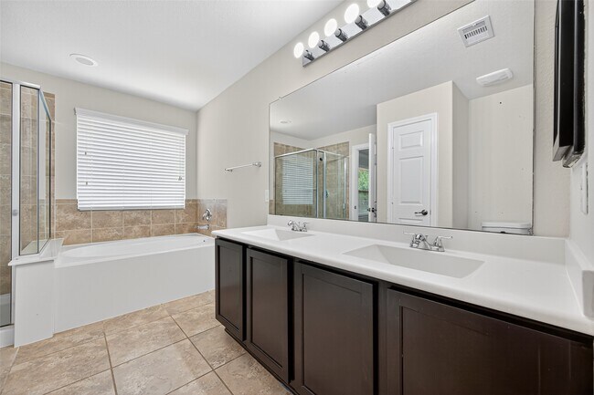 Building Photo - 6438 Haywards Crossing S Cir