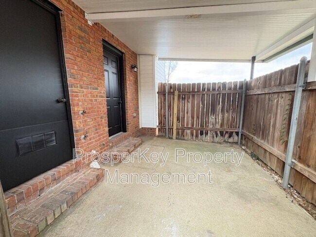 Building Photo - 6354 Old Post Ct