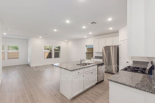 Building Photo - 3044 W Bent Tree Dr