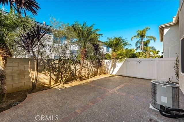 Building Photo - 18621 Park Meadow Ln