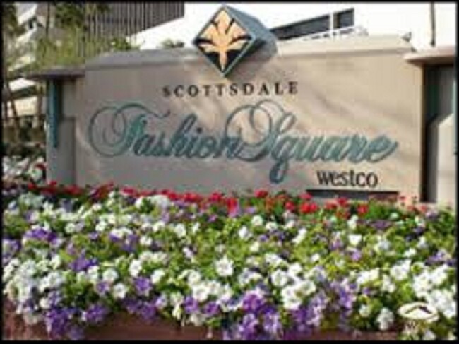 Walk across the street to fashion square mall, with amazing shops and restaurants! - 4701 N 68th St