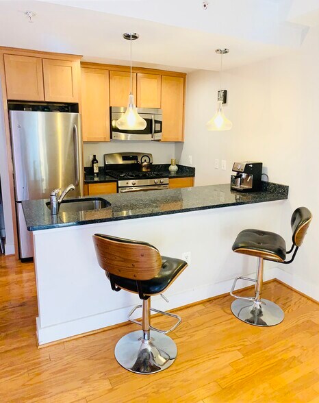 Building Photo - 1209 13th St NW