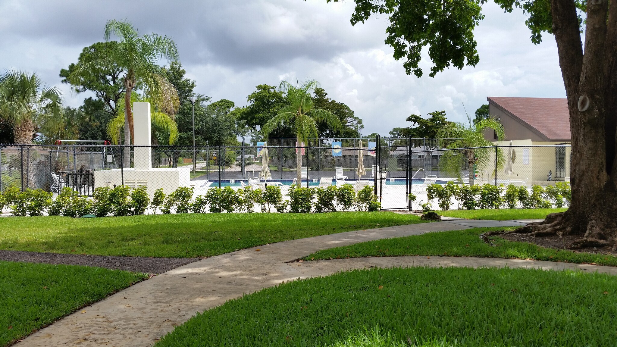 Building Photo - 5252 Bosque Ln