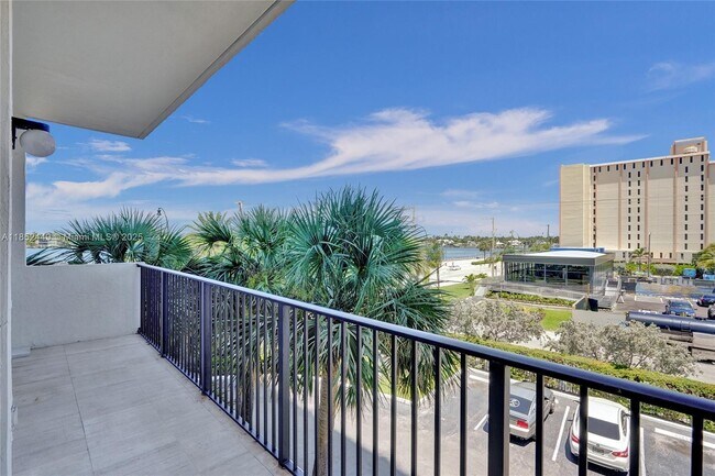 Building Photo - 1201 S Ocean Dr