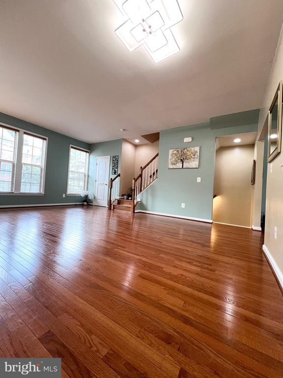 Building Photo - 1604 Sebring Ct