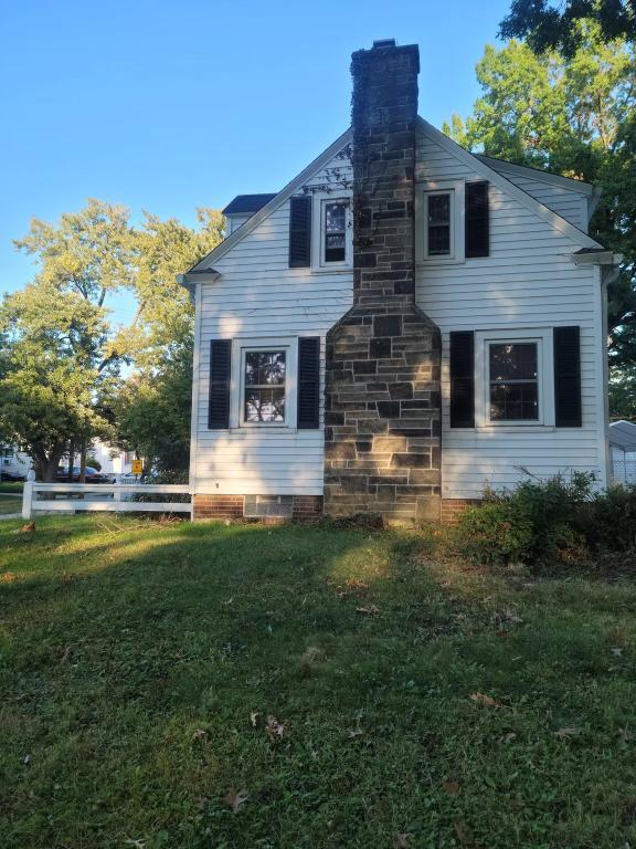 Building Photo - 5331 South Blvd