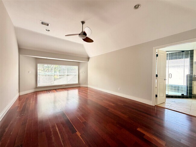 Building Photo - 5124 Carefree Dr