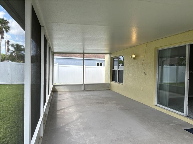 Building Photo - 30747 Burleigh Dr