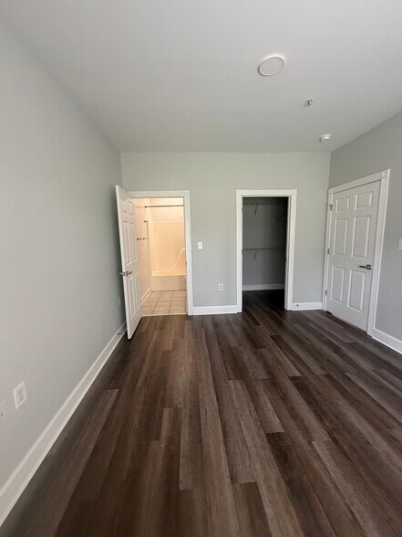 Building Photo - 8733 Coralbell Ln