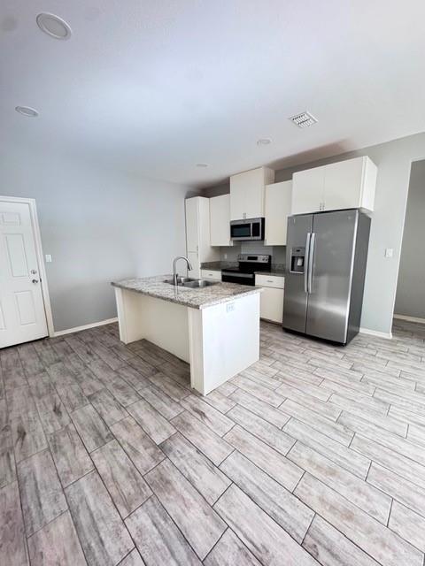 Building Photo - 1304 W Heritage Dr