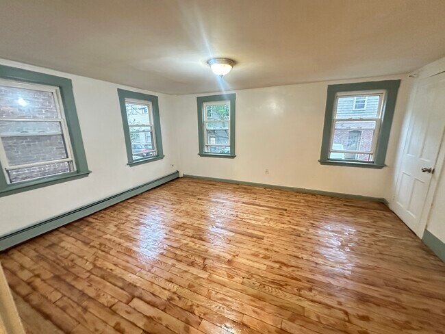 Building Photo - 56 7th St