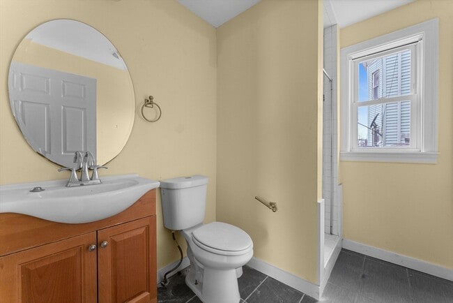 Building Photo - 571 US-1