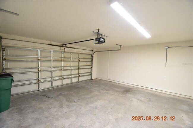 Building Photo - 8075 Broad Pointe Dr