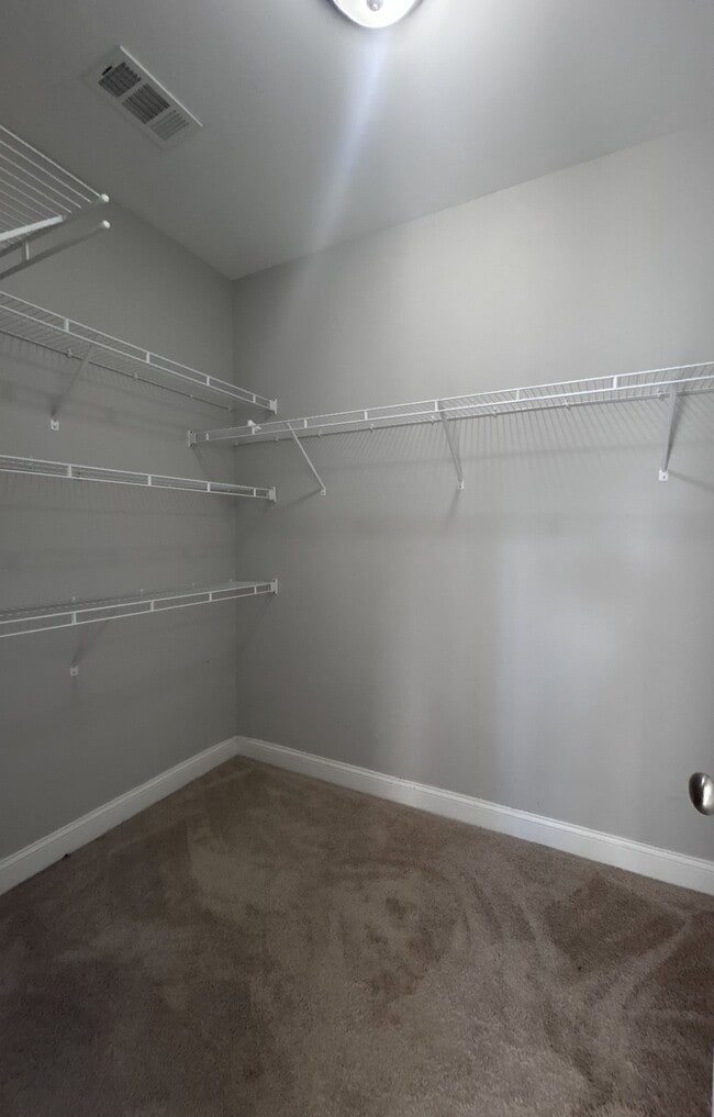 Building Photo - 50 Kayton Ct