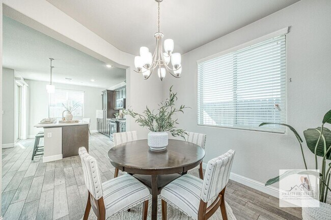 Building Photo - Stunning Granville Home in Copper River Canvas Gated Community!