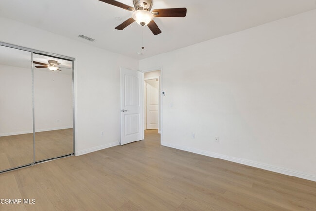 Building Photo - 1521 Silver Shadow Dr