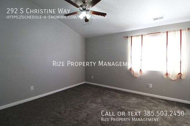 Building Photo - 292 Christine Way