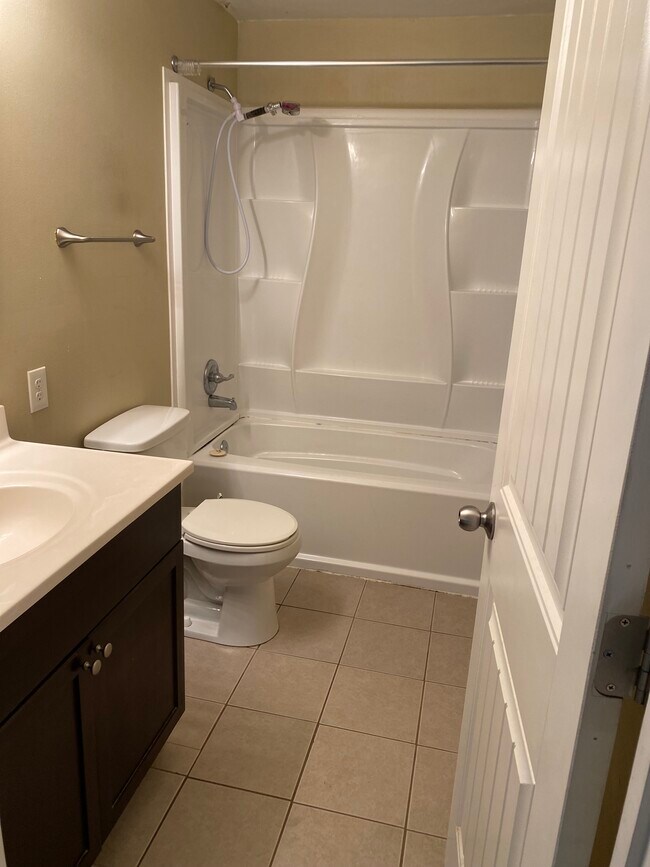 Bath - 1990 W 17th Ave