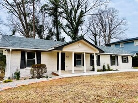 Building Photo - 2272 Collier Dr