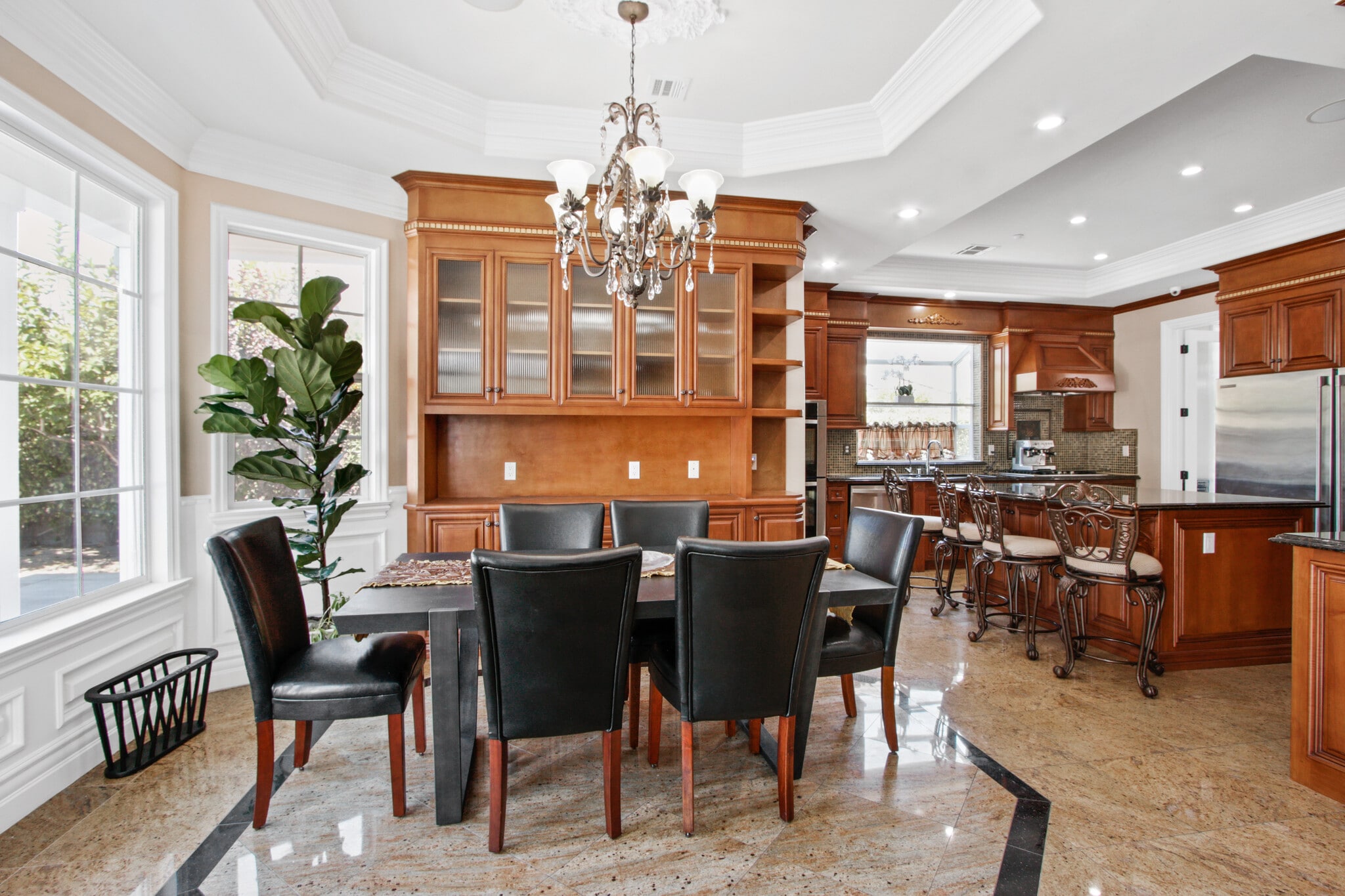 Building Photo - 1117 Encanto Dr