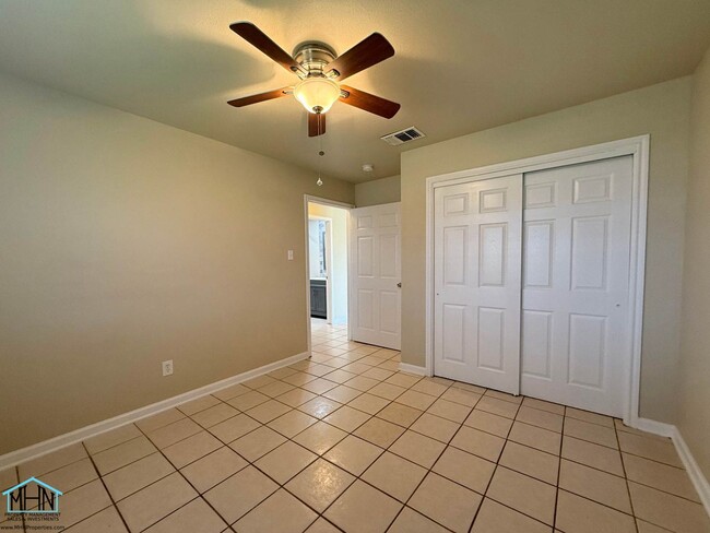 Building Photo - Bright & Beautiful 3-Bedroom 2-Bath Home Conveniently Located to FT SAM and Randolph AFB!