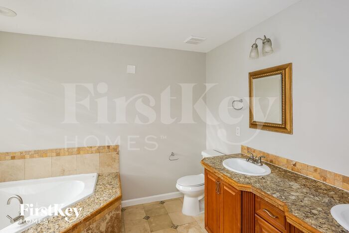 Building Photo - 7006 Tanners Creek Dr