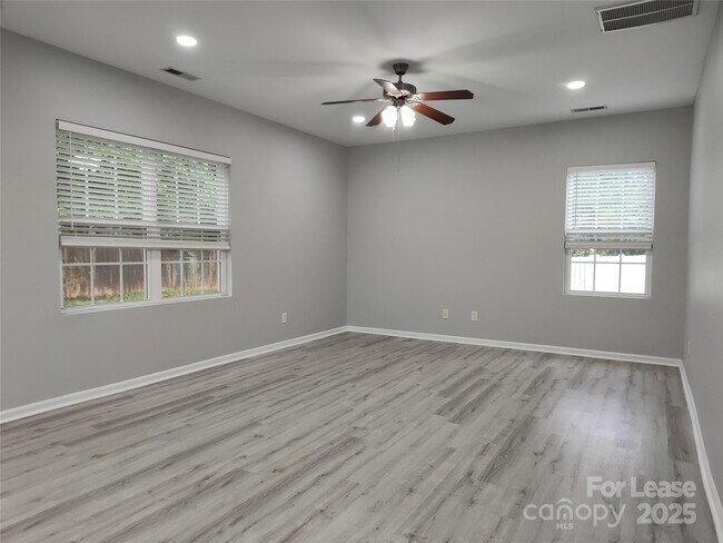 Building Photo - 469 Laurel Fork Dr
