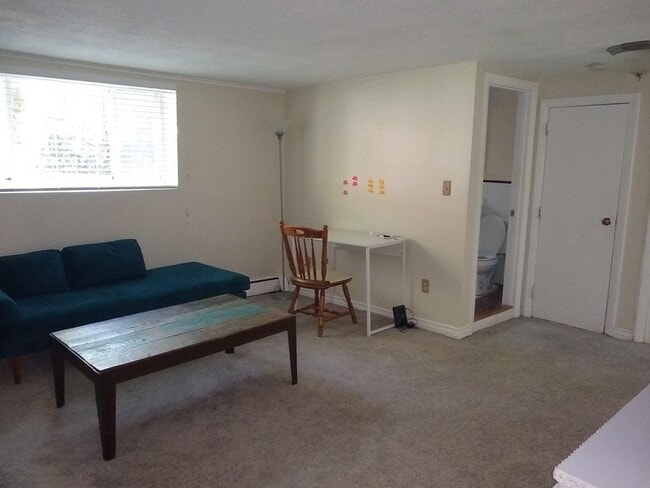 Building Photo - 16 Bryon Rd