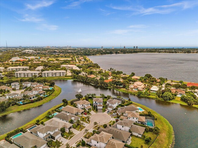 Building Photo - 3029 Bellflower Cir