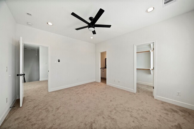 Building Photo - 5408 Jonathan Ln