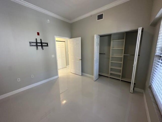 Building Photo - Iconic 2 story corner condo at the Terraces of Celebration. Completely renovated 2 Bedroom, 2 Bat...
