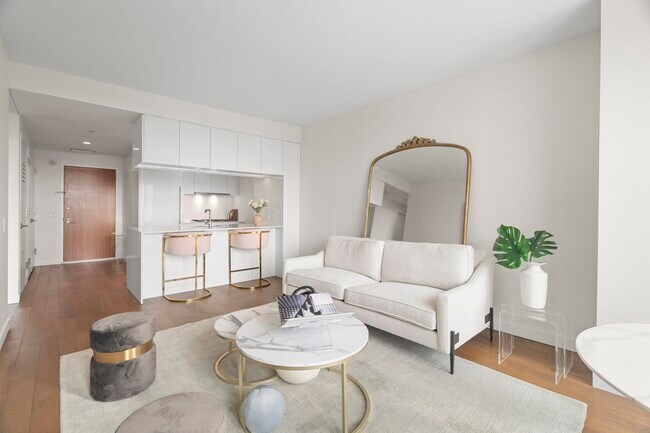 Building Photo - 99 Hudson St