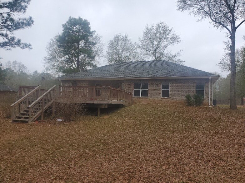 Building Photo - 1061 Gage Dr