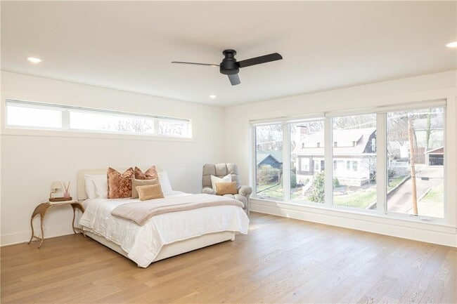 Building Photo - 207 W Lafayette St