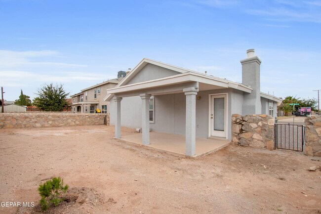 Building Photo - 12701 Tierra Monje Ln