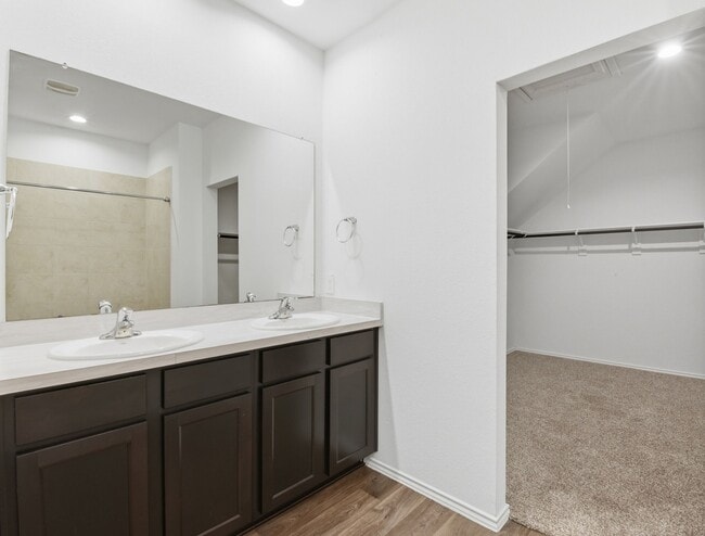 Building Photo - 5210 Ternberry Frst Ln