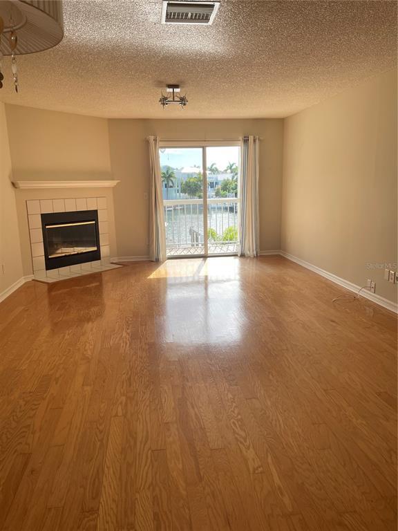 Building Photo - 323 Madeira Cir