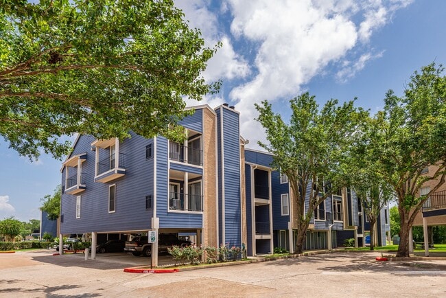 Building Photo - 18519 Egret Bay Blvd