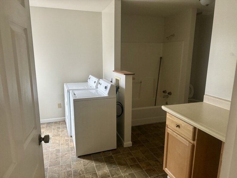 Building Photo - 1203 Indiana Ave