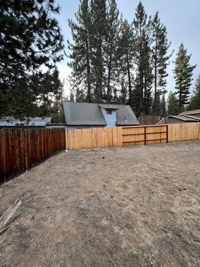 Building Photo - 1506 Murietta Dr