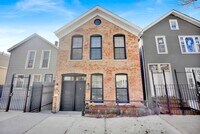 Building Photo - 1735 W Cullerton St