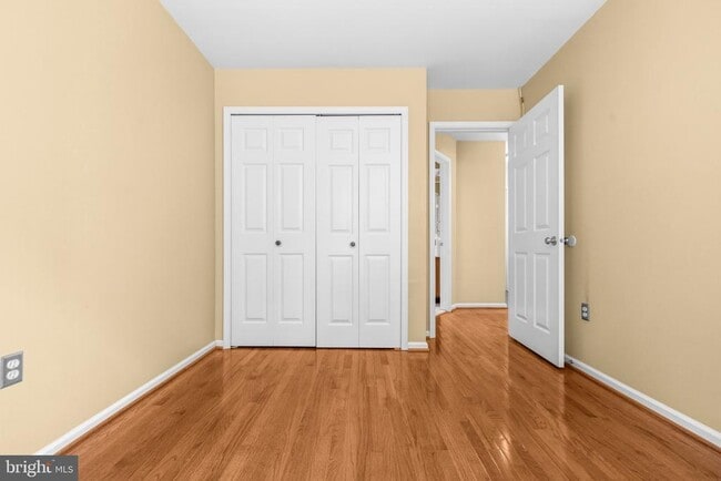 Building Photo - 6837 Malton Ct