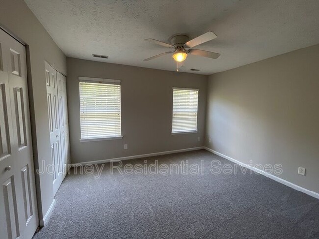 Building Photo - 3135 Ivy Wood Ln