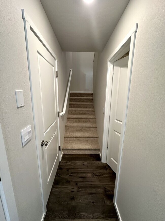 Building Photo - Brand new Kennewick home for lease!