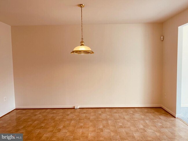 Building Photo - 16802 Sweeney Ln