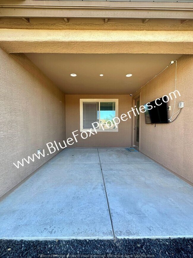 Building Photo - 4496 S Saginaw Hill Dr