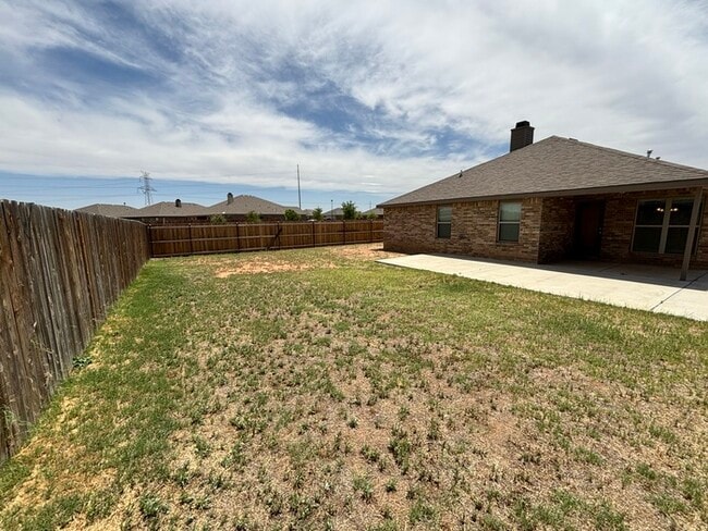 Building Photo - 3 bed 2 bath 2 car garage in Lone Star Trails!
